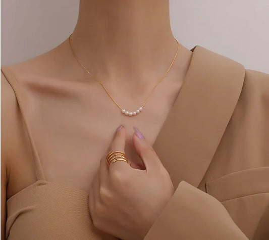Fara Necklace