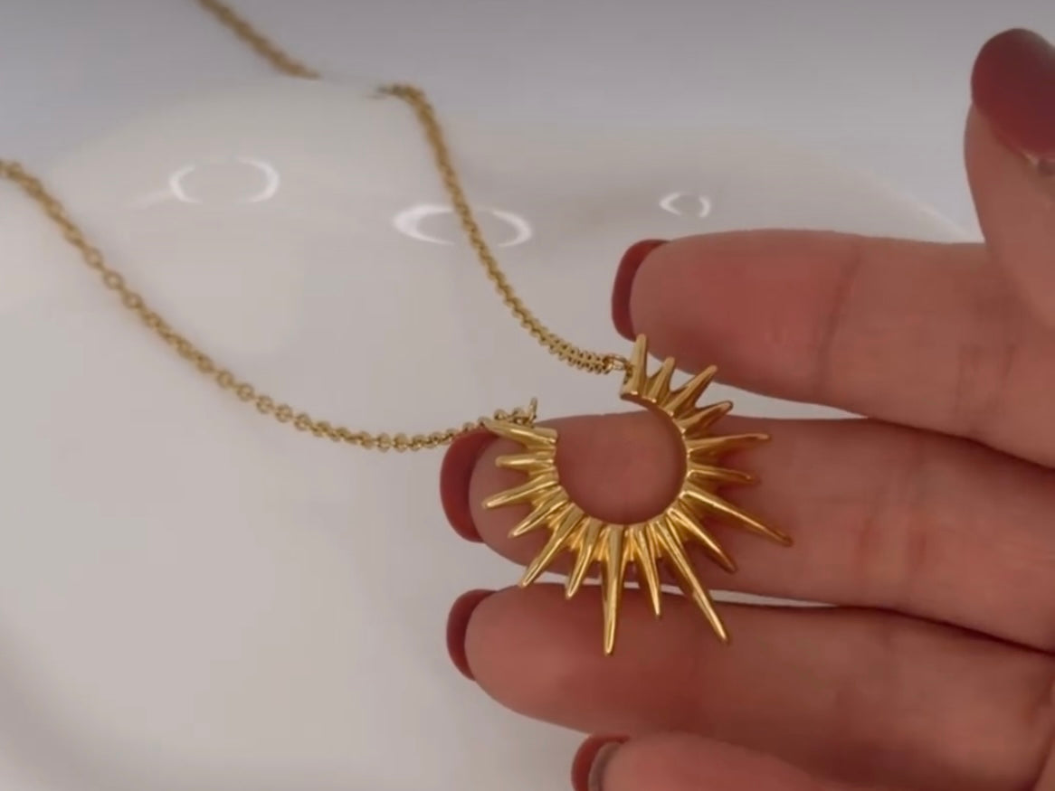 Sole Necklace